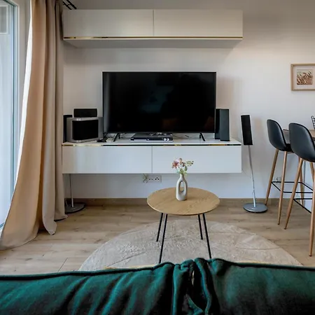 Rentplanet - Hallera 아파트 브로츠와프