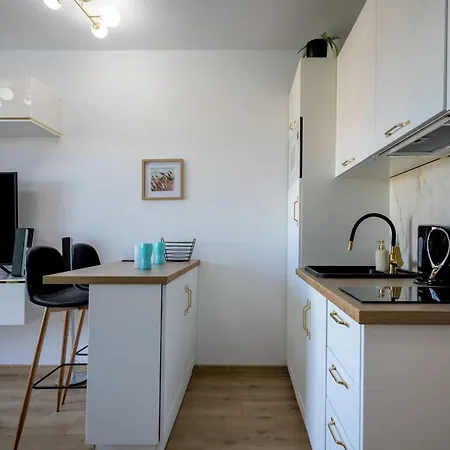 Rentplanet - Hallera Apartment *