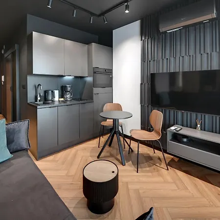 Rentplanet - Hallera Wroclaw