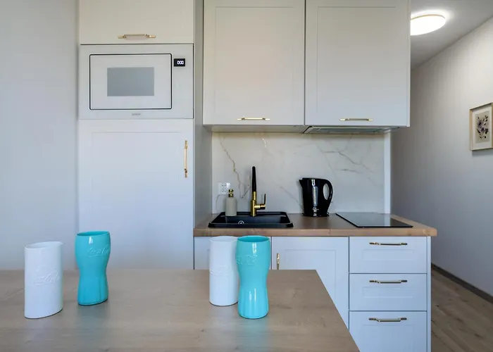 Rentplanet - Hallera * 브로츠와프